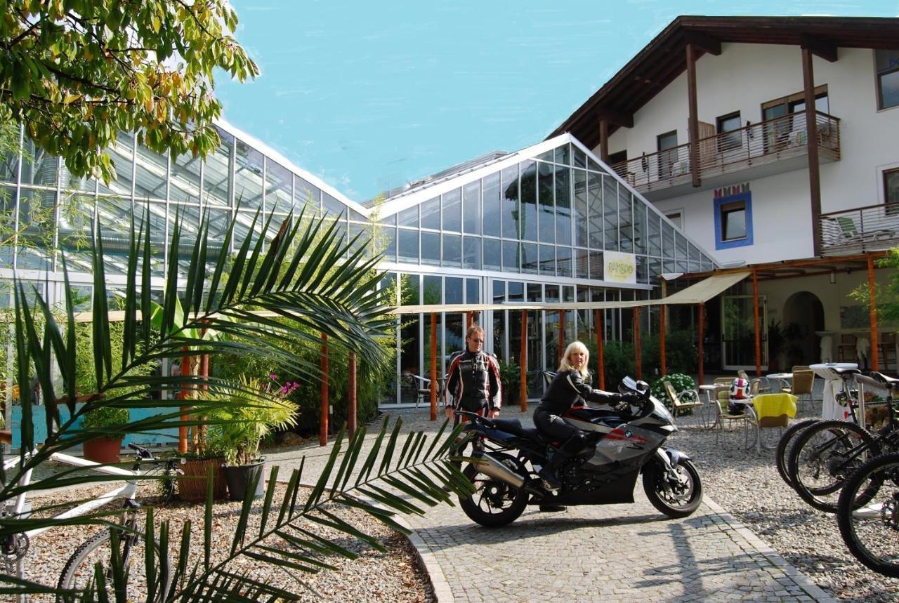 Hotel Bamboo Haupthaus Coldrano Buitenkant foto