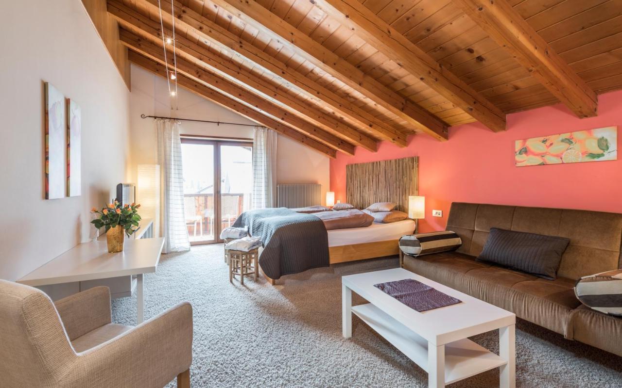 Hotel Bamboo Haupthaus Coldrano Buitenkant foto